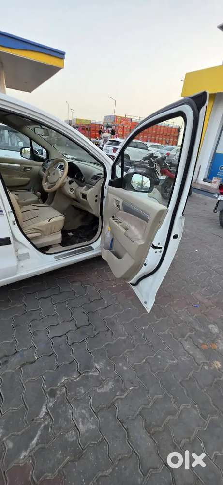 Maruti Suzuki Ertiga 2014 Diesel 92000 Km Driven