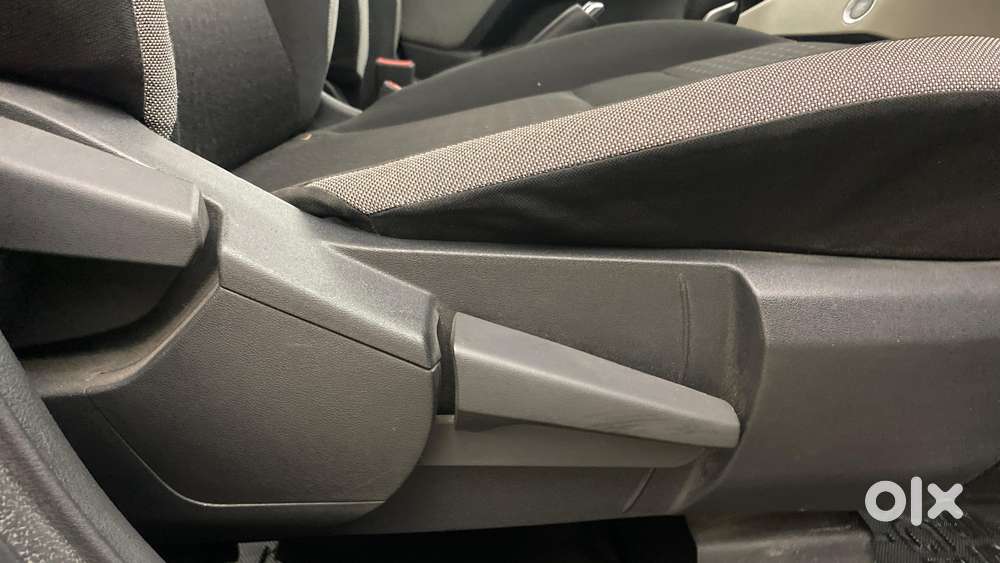 Nissan Magnite 1.0 Xv Premium Turbo Cvt, 2022, Petrol