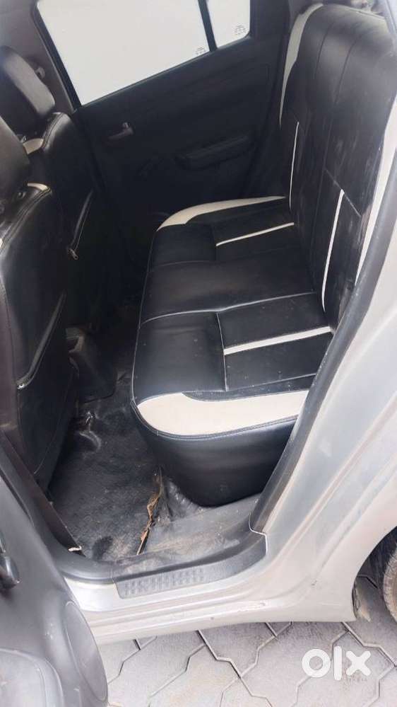 Maruti Suzuki Swift 1.3 Lxi, 2006, Petrol