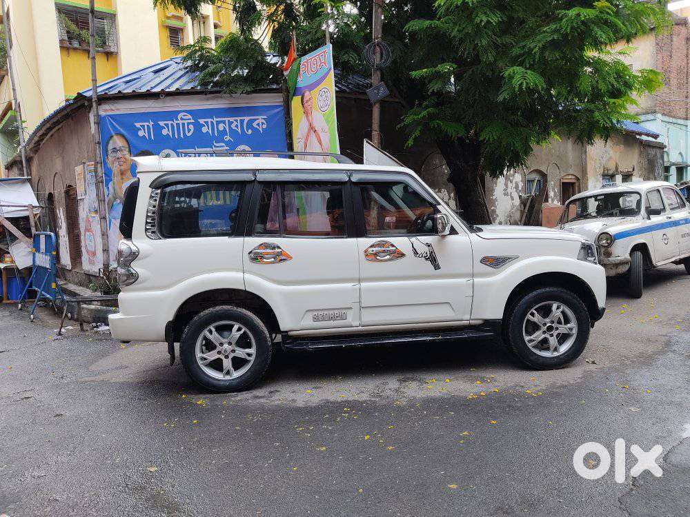 Mahindra Scorpio S10, 2016, Diesel