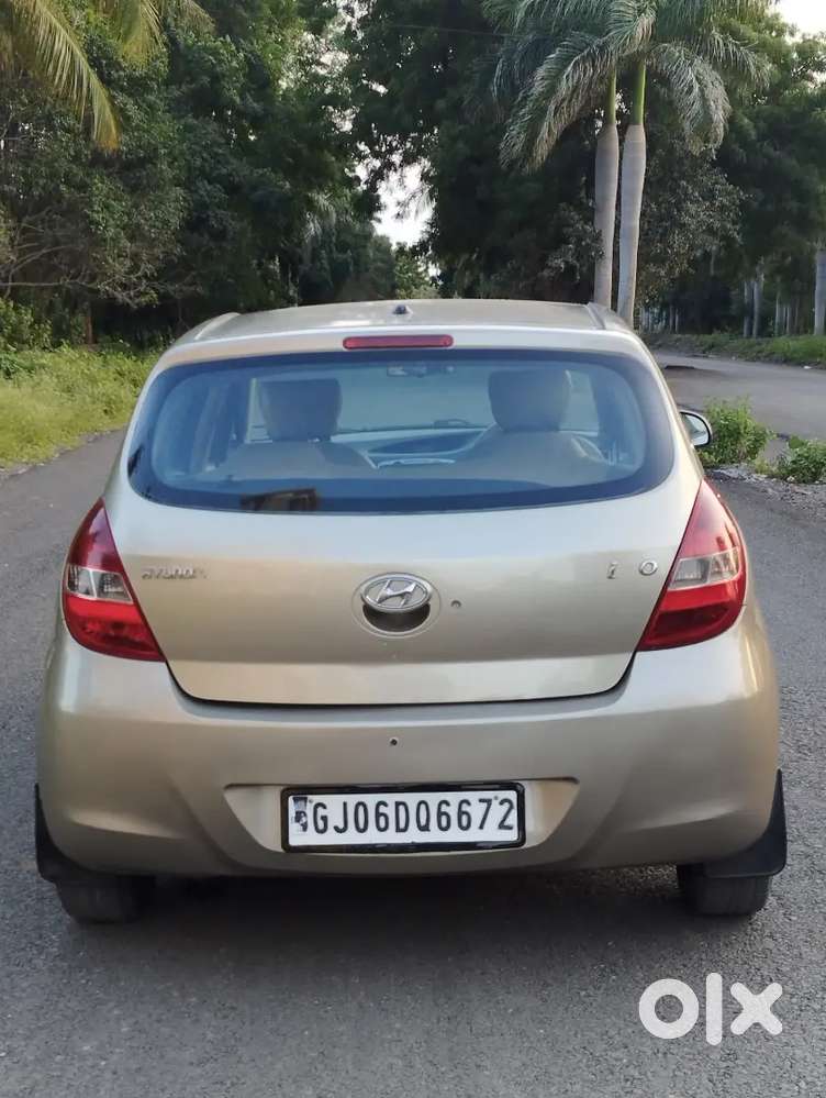 Hyundai I20 2010 Cng & Hybrids 98000 Km Driven