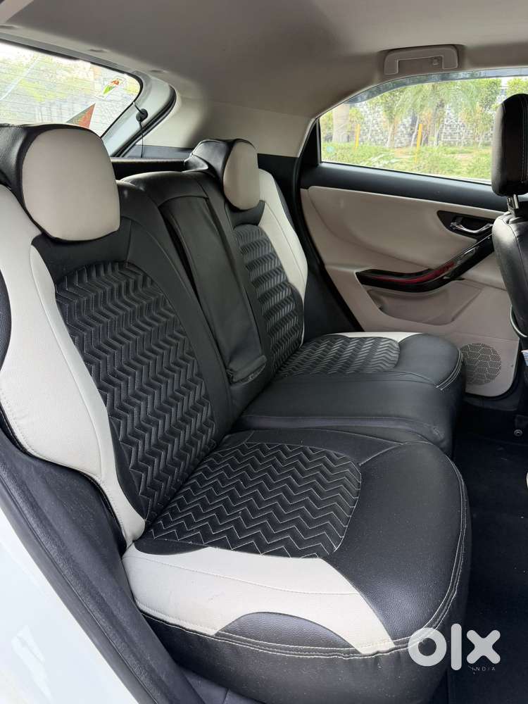Tata Nexon 1.5 Revotorq Xz Plus Hs Dual Tone, 2023, Petrol