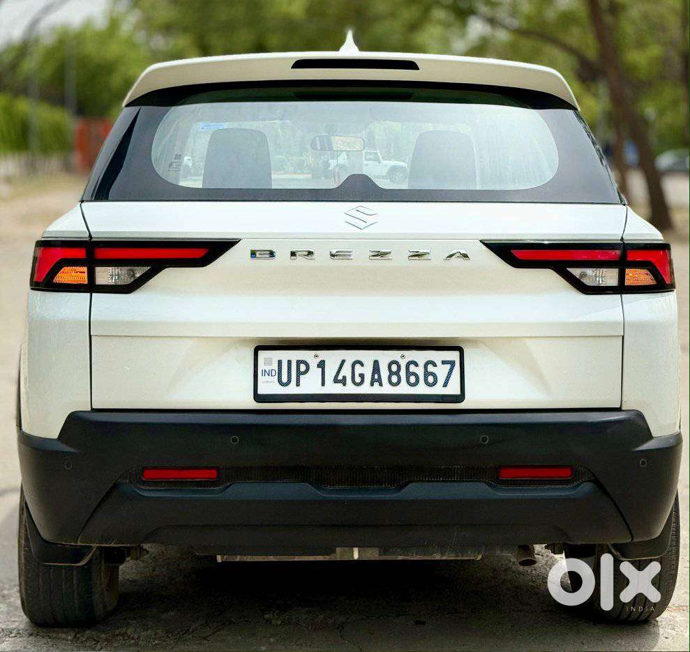 Maruti Suzuki Brezza 1.5 Lxi Cng, 2024, Cng & Hybrids