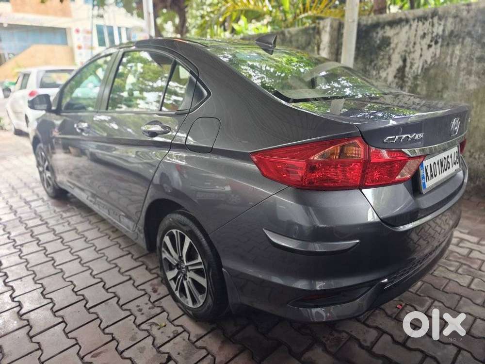 Honda City 1.5 V 4th Gen I-vtec Mt, 2017, Petrol