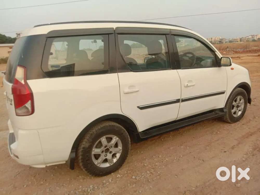 Full Quality Mahindra Xylo H8 Top Model