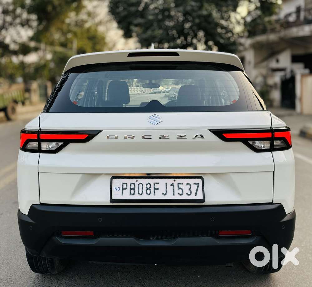 Maruti Suzuki Brezza 1.5 Vxi Smart Hybrid, 2024, Petrol