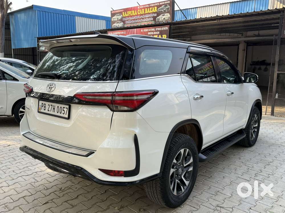 Toyota Fortuner 2.8 Legender 4x4, 2022, Diesel