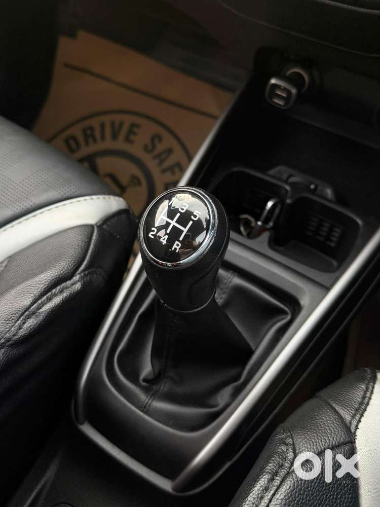 Maruti Suzuki Xl6 1.5 Zeta Mt, 2021, Petrol