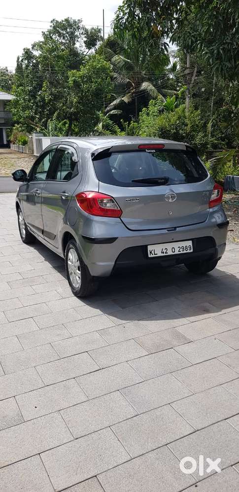 Tata Tiago 1.2 Revotron Xza, 2018, Petrol