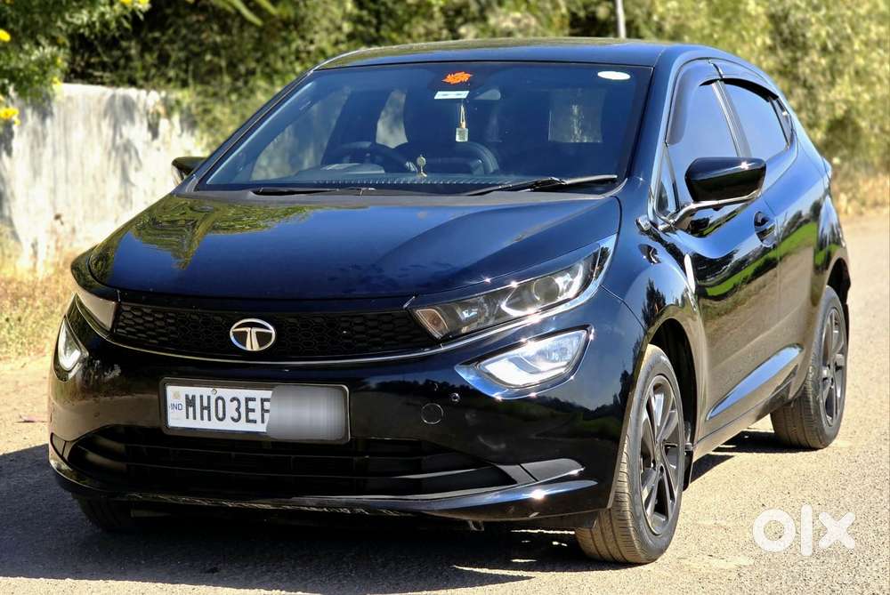 Tata Altroz 1.2 Xza Plus Dark Edition Dct, 2023, Petrol