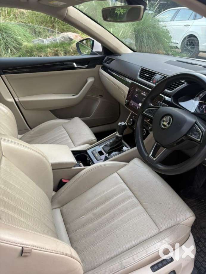 Skoda Superb 2.0 L&k Tsi At, 2019, Petrol