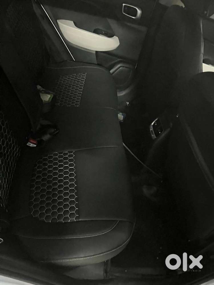 Hyundai Venue 2022 Diesel Well Maintained