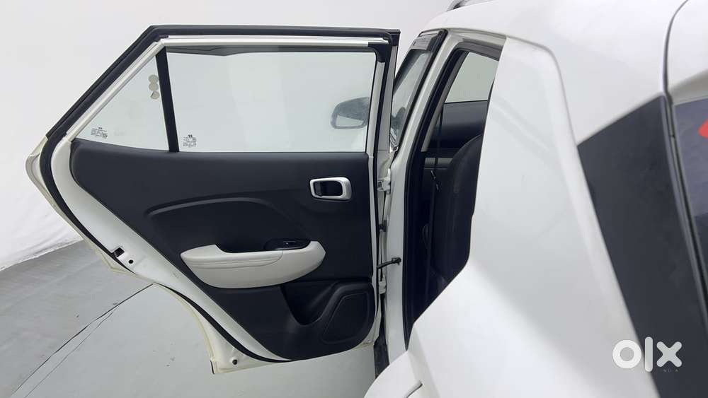 Hyundai Venue 1.0 Sx (o) Turbo Dct, 2023, Petrol