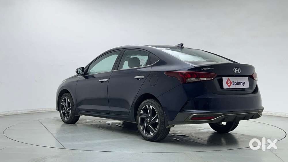Hyundai Verna 1.5 Sx (o) Vtvt Ivt, 2022, Petrol
