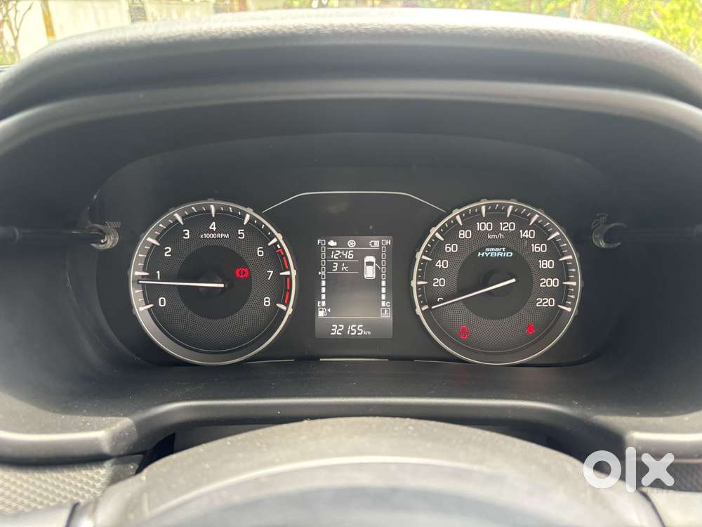 Maruti Suzuki Brezza 1.5 Vxi Smart Hybrid, 2023, Petrol