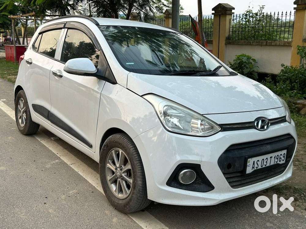 Hyundai Grand I10 Sportz, 2016, Petrol