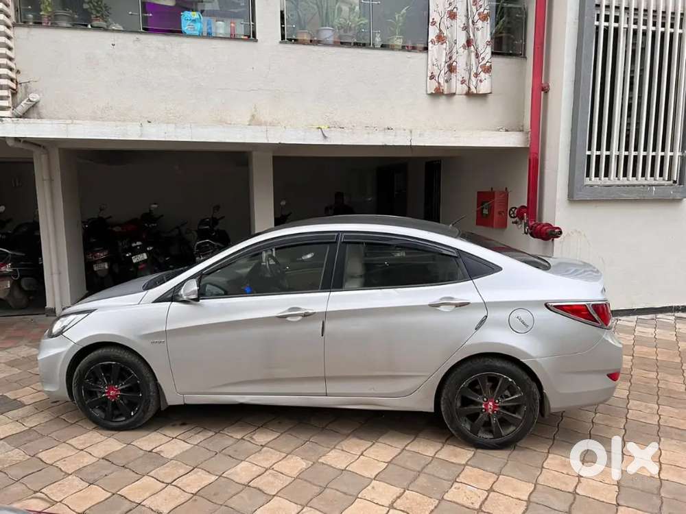 Hyundai Verna Petrol Sx 2011