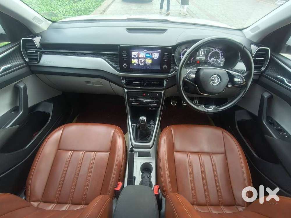 Skoda Kushaq 1.0 Tsi Ambition, 2022, Petrol
