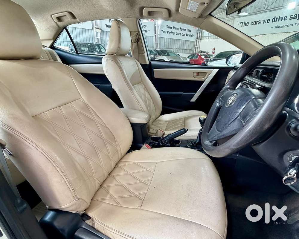 Toyota Corolla Altis 1.8 J, 2014, Petrol