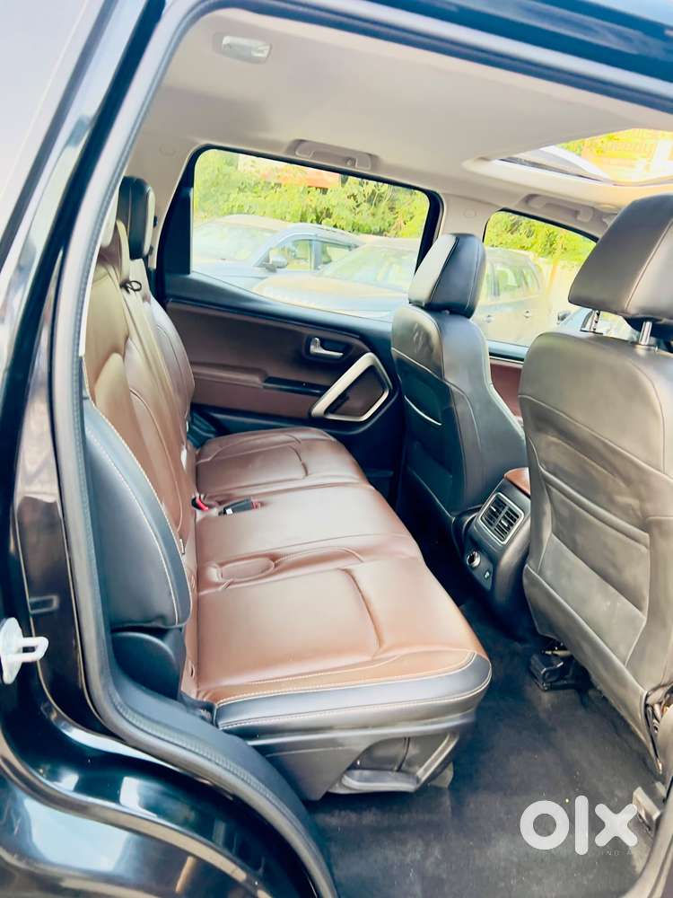 Mahindra Scorpio N Z8 L Petrol At 7 Str, 2022, Petrol