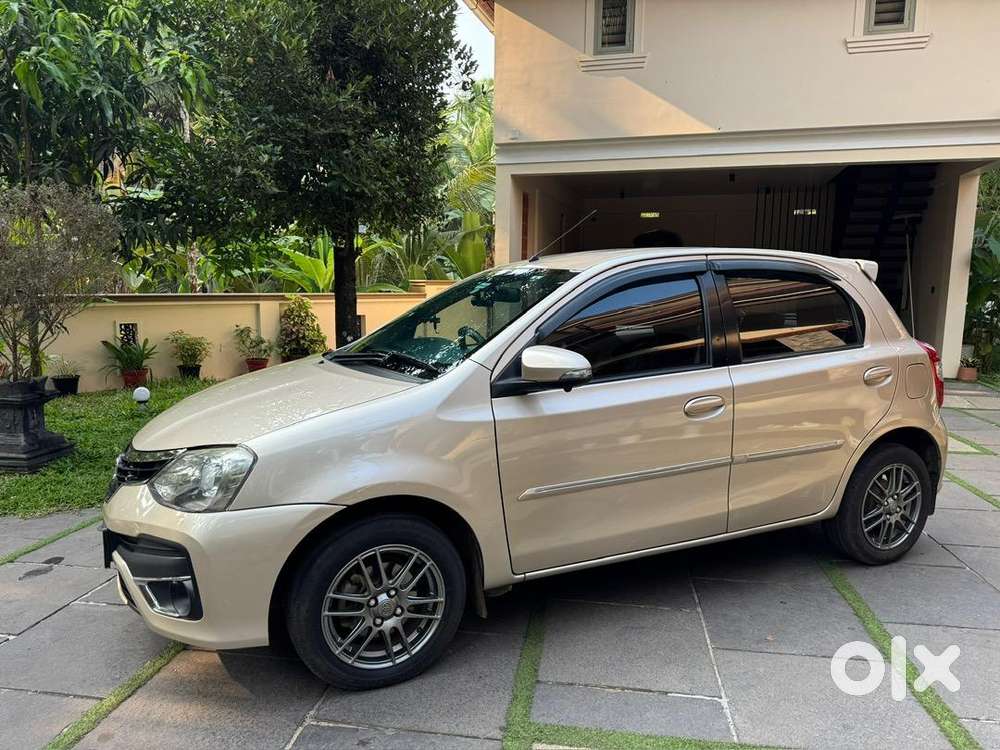 Very Well Maintained And Showroom Service Only