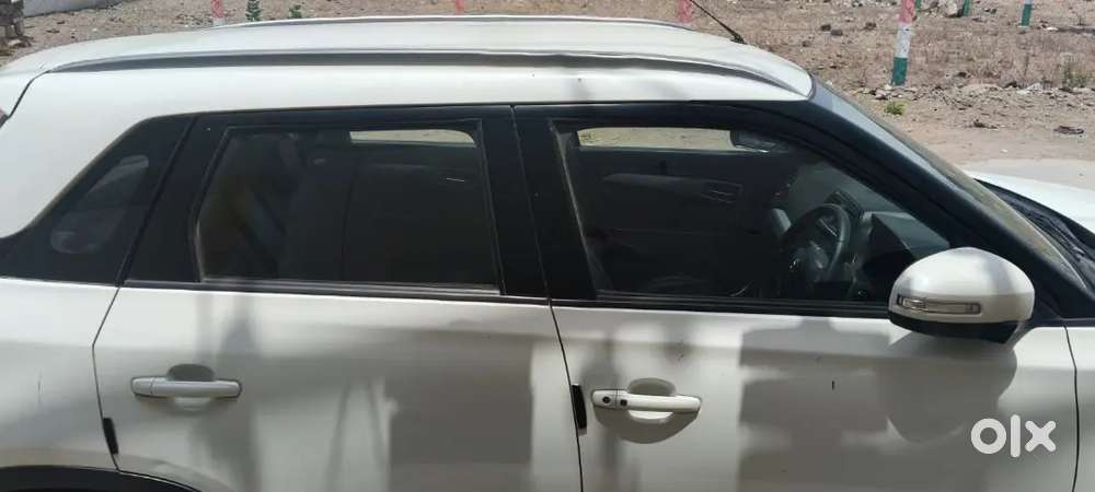 Matuti Suzuki Vitara Brezza Zxi+ Petrol/cng