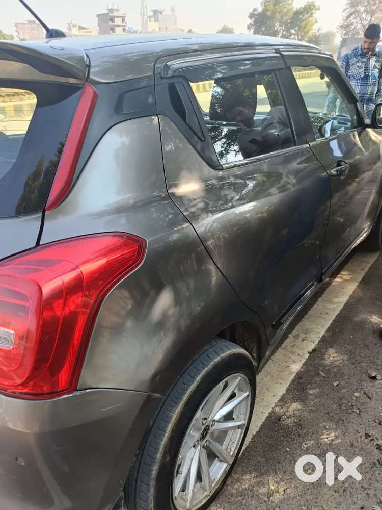 Swift Zxi Plus 2022 Dual Tone