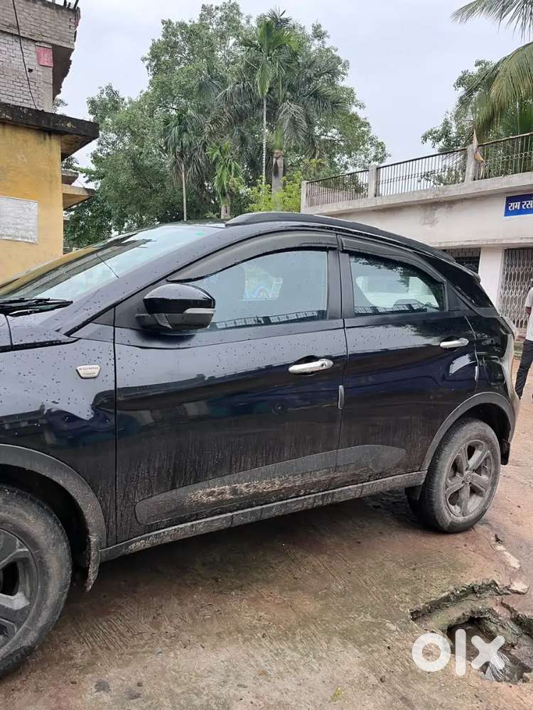 Tata Nexon Dark Diesel 2023