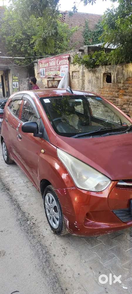 Hyundai Eon Magna 2012