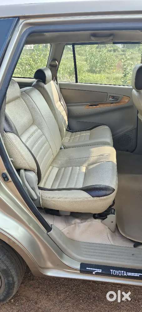 Toyota Innova 2.5 V Varsn 2009