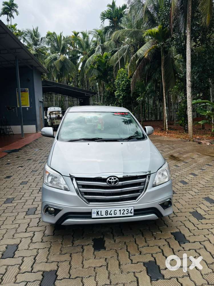 Toyota Innova Diesel 2012
