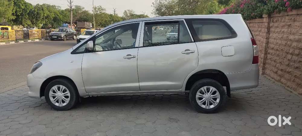 Toyota Innova Hycross 2009 Ready