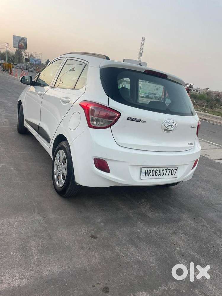 Hyundai Grand I10 2015 Diesel Well Maintained