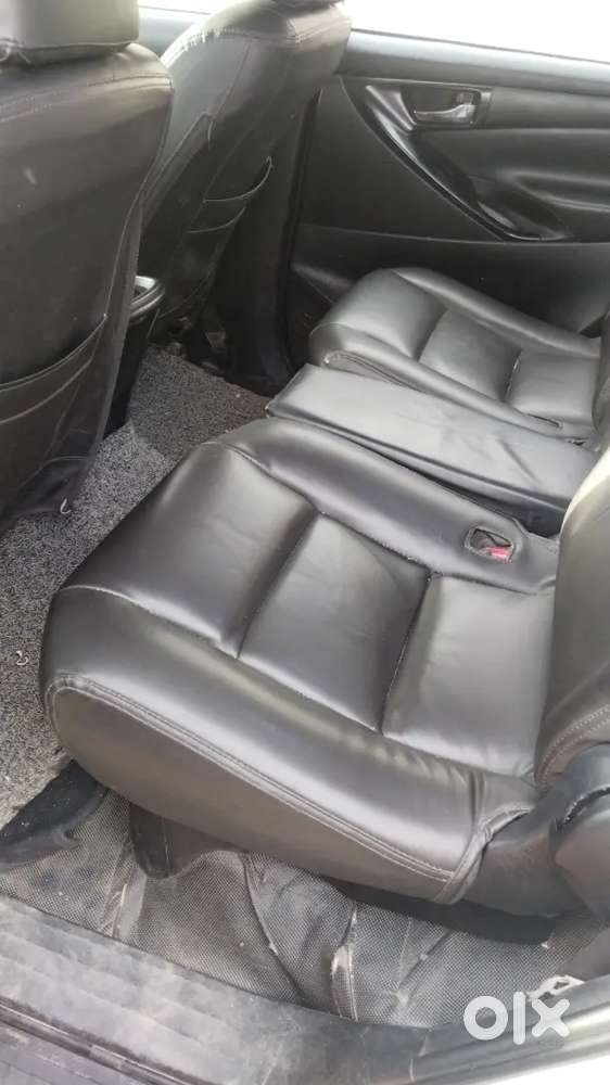 Toyota Innova Crysta 2018