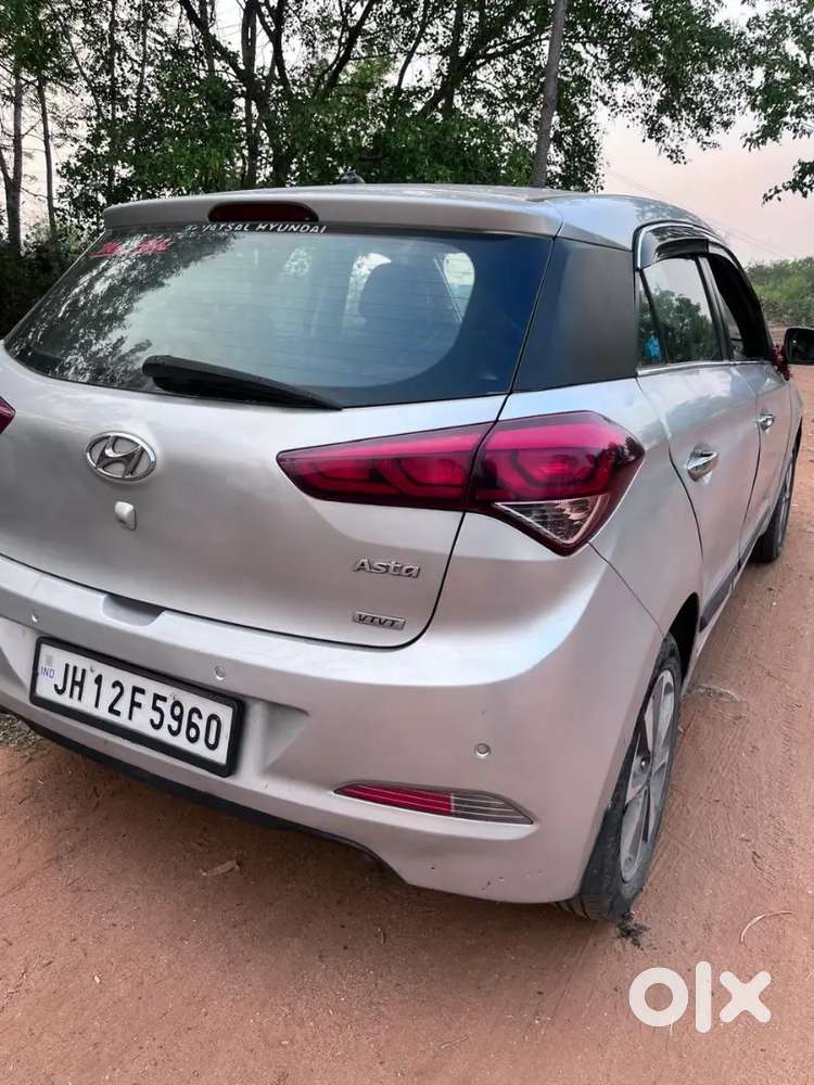Hyundai I20 2014 Petrol 100000 Km Driven