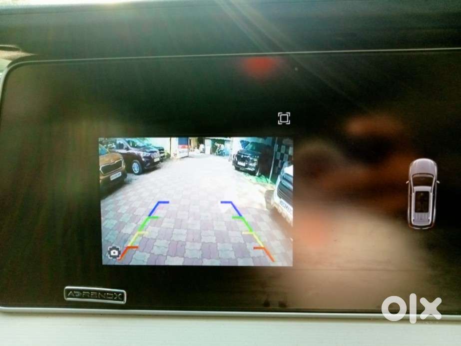 Mahindra Xuv700 2.0 Ax 5 Petrol At Str, 2022, Petrol