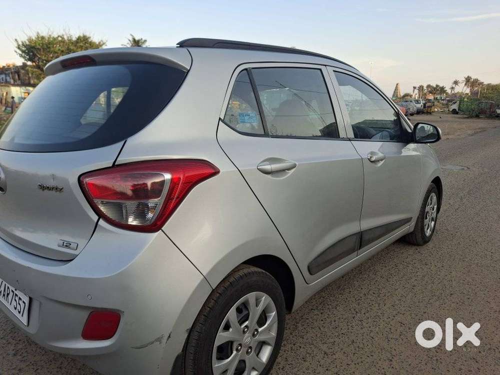 Hyundai Grand I10 2013-2016 Sportz, 2016, Petrol