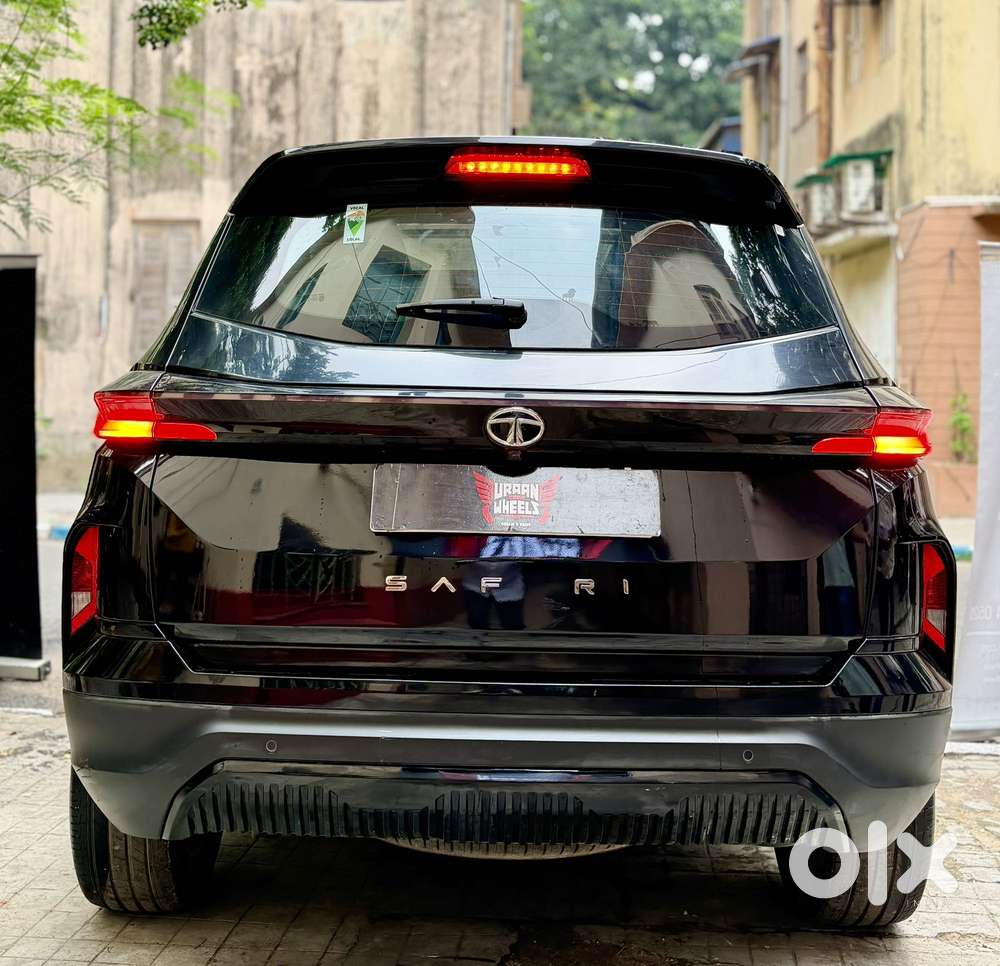 Tata Safari Accomplished Plus Dark Edition At, 2024, Diesel