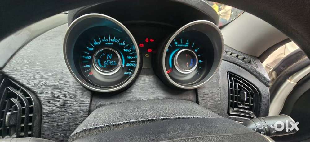Mahindra Xuv500 W7 2019