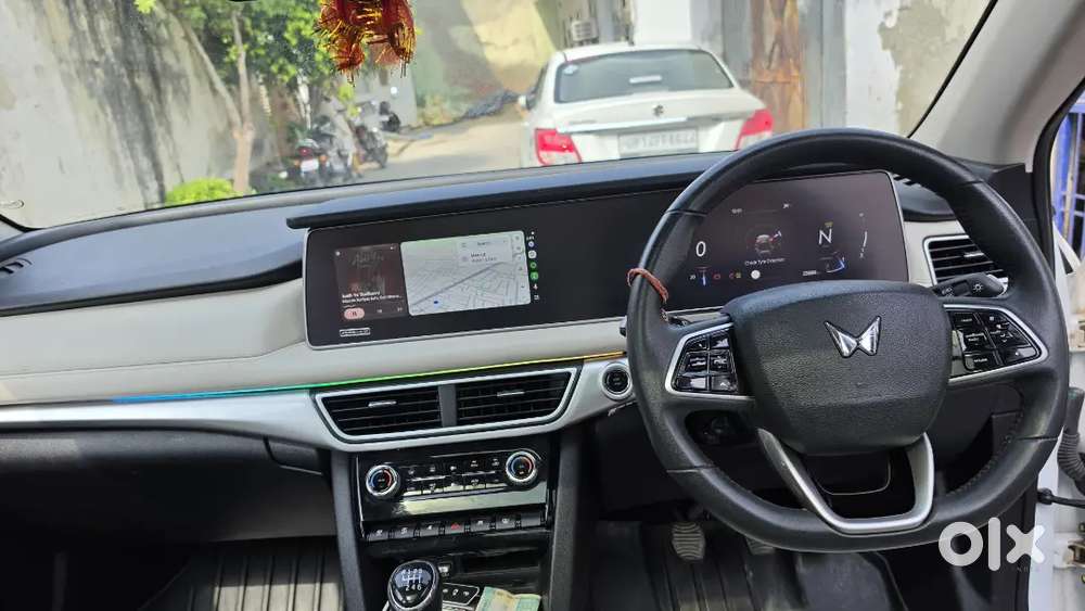 Mahindra Xuv700 Petrol 2023