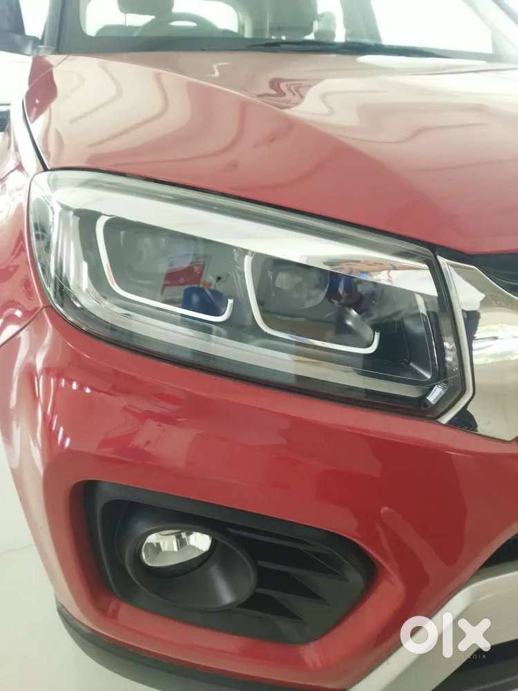 Maruti Suzuki Vitara Brezza 1.5 Zxi Plus Dual Tone, 2021, Petrol