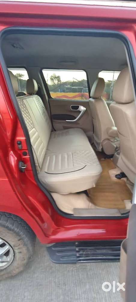 Mahindra Tuv 300 T8, 2016, Diesel