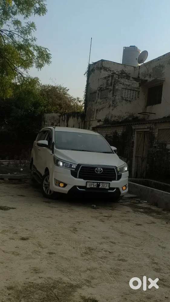 Toyota Innova Crysta 2018 Diesel Well Maintained
