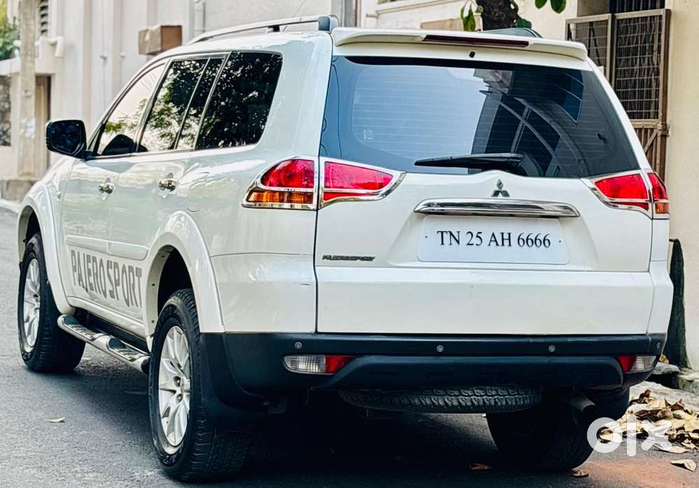 Mitsubishi Pajero Sport 2.5 Manual, 2012, Diesel