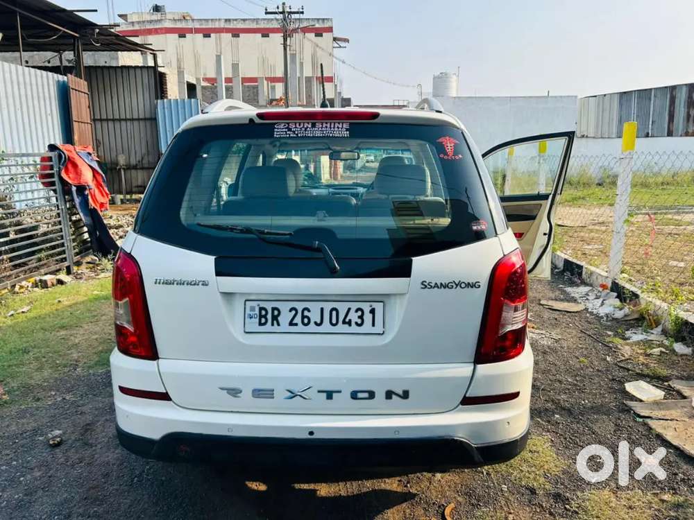 Mahindra Rexton 2015 Diesel 68000 Km Driven