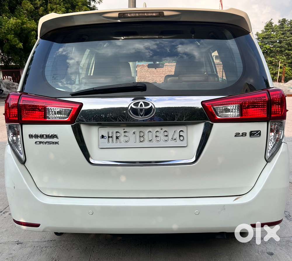 Toyota Innova Crysta 2.8z Automatic, 2017, Diesel