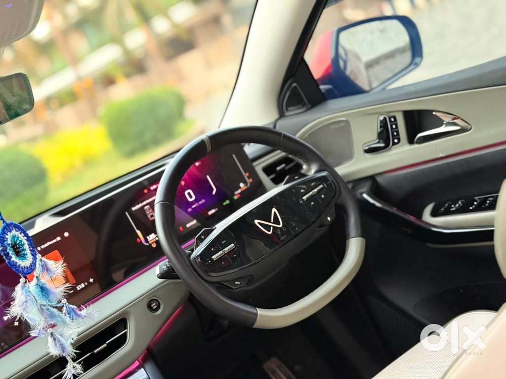 Mahindra Xev 9e Pack Three (top Model), 2025, Electric