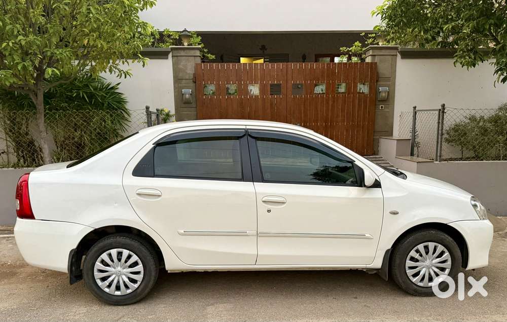 Toyota Etios G Exclusive, 2011, Petrol