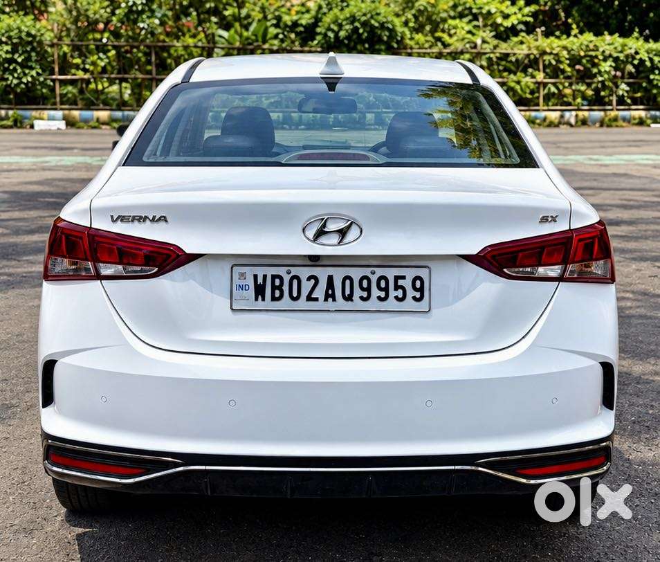 Hyundai Verna 1.5 Sx Petrol Mt, 2021, Petrol