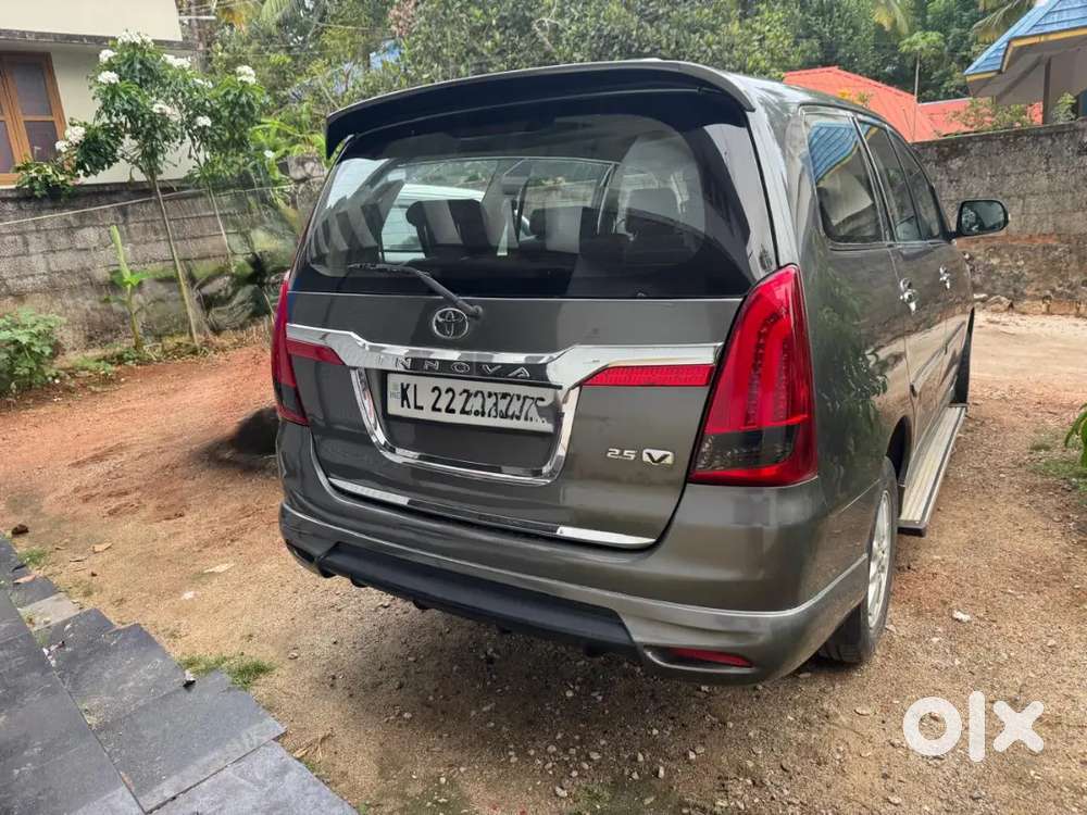 Toyota Innova 2013 Diesel 124000 Km Driven